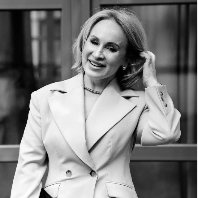 Елена Молдован