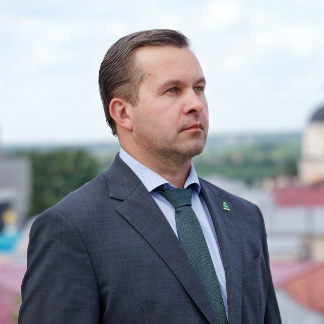 Дмитрий Махиня
