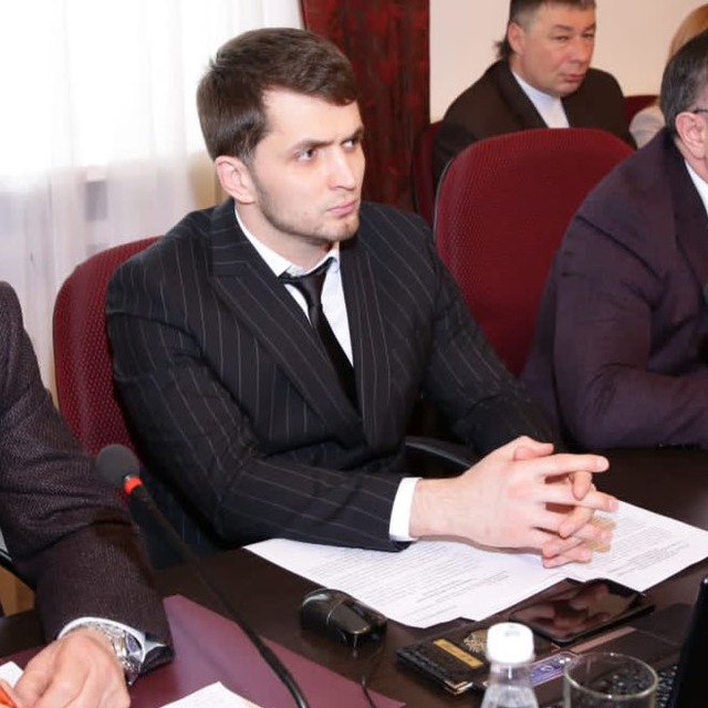 Абазов Альбек