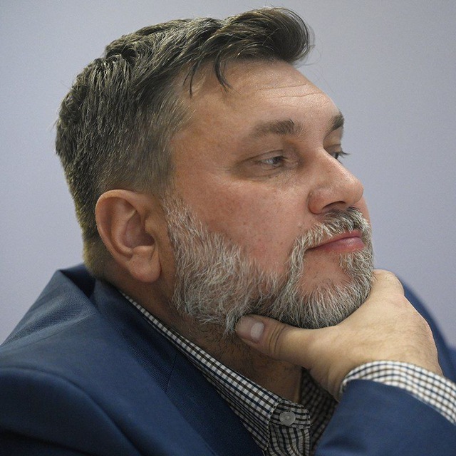 Большой Брат смотрит сквозь себя