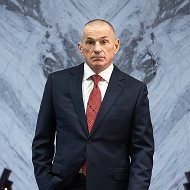 Юрий Иванов