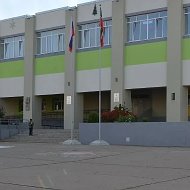 МБОУ "Средняя школа №8 им. Героя Российской Федерации С. В. Большакова" ЕМР РТ