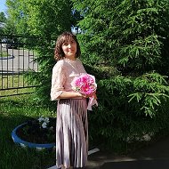 Рәфисә киңәш итә/Рафиса советует