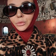 YANA FISTI