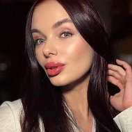 Бикшаева несёт